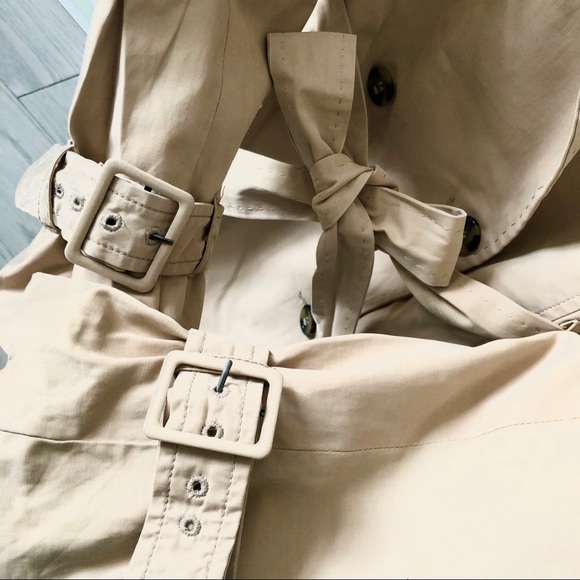 Beige Trench Coat - Picture 4 of 5